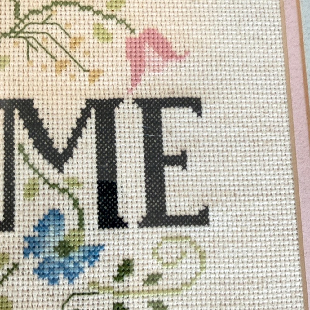 Vintage Framed Needlepoint "WELCOME" Sampler Floral Vine 20x12 Cottage Decor - Picture 7 of 16